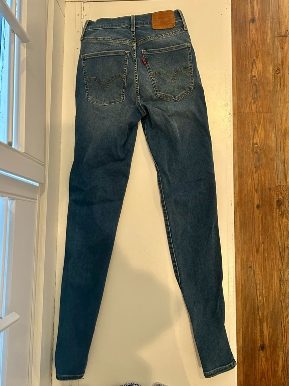 Levi’s Premium Mile High Super Skinny Jeans, Medium Wash High Rise Stretch - Picture 5 of 8